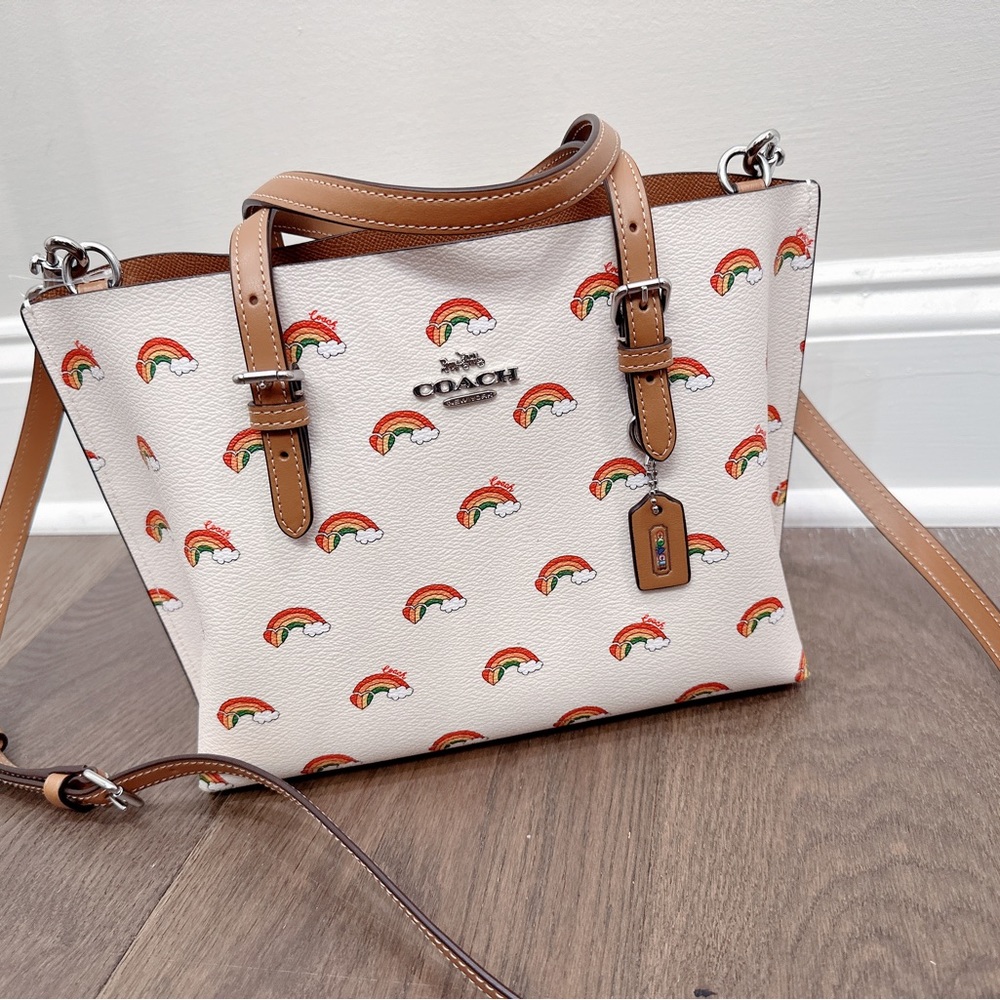 NWT Coach Mollie Tote 25 With Rainbow Print CK373